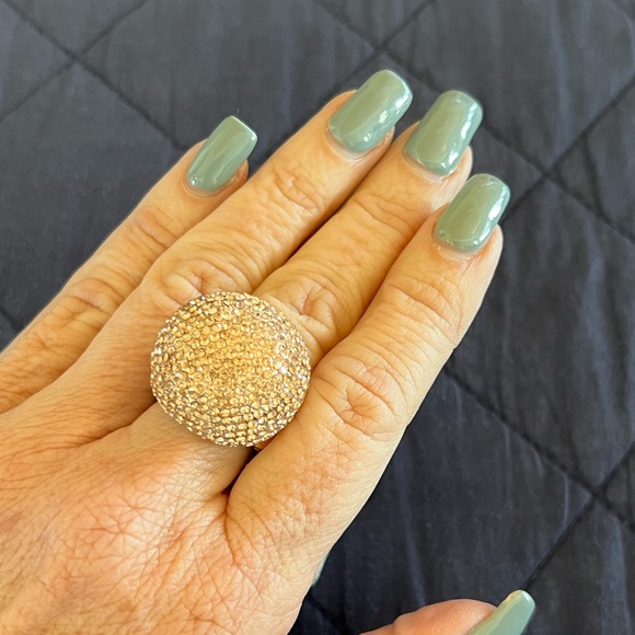 Beautiful champagne Swarovski crystal ring! - Picture 4 of 6